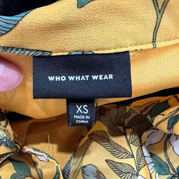 Who What Wear Yellow Floral Flutter Sleeve Dress - Picture 3 of 6